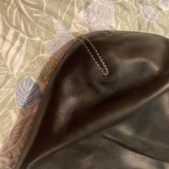 Elegant Coach Black Leather Bag - Picture 8 of 9